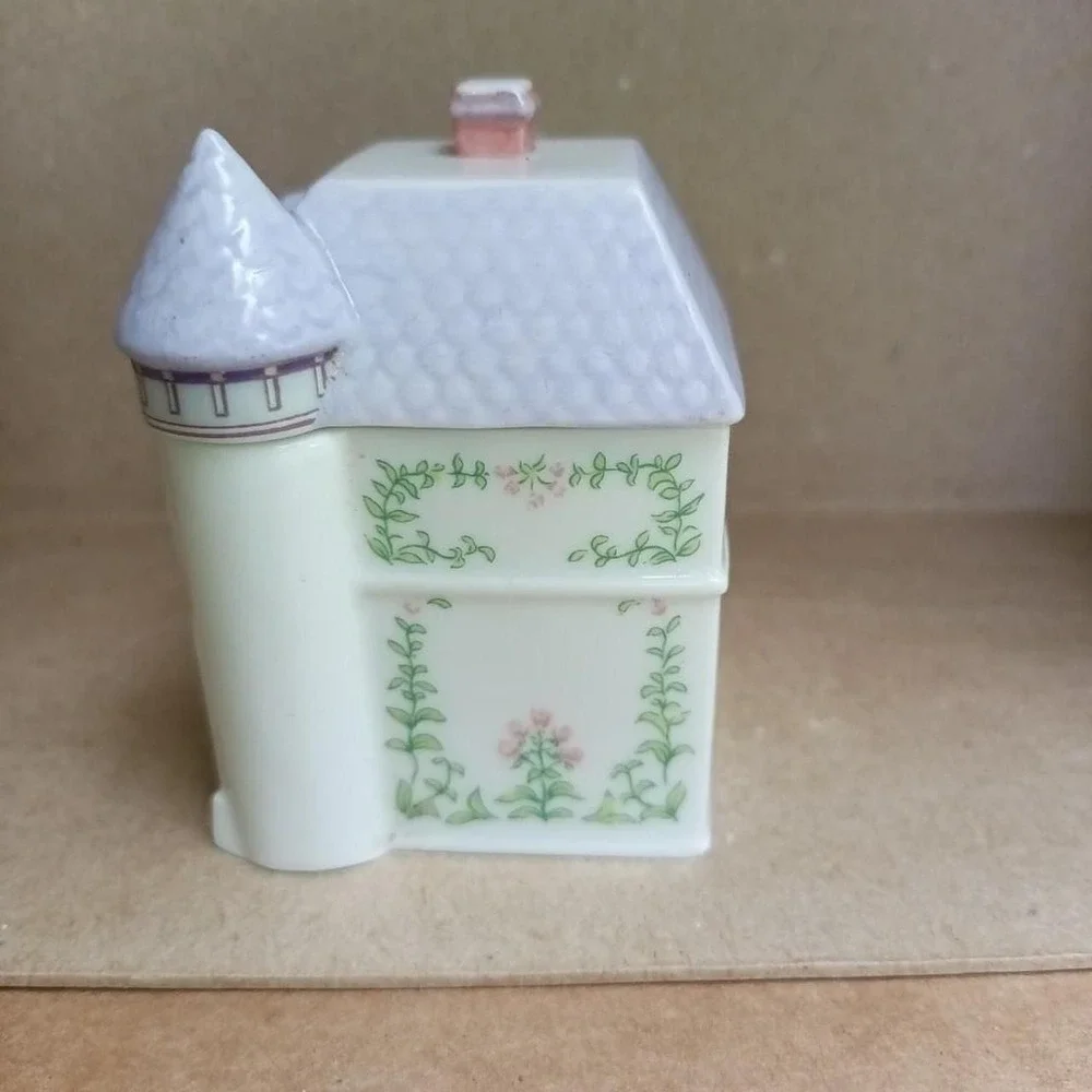 Vintage 1989, Lenox, spice village OREGANO house, spice jar, porcelain, cottage